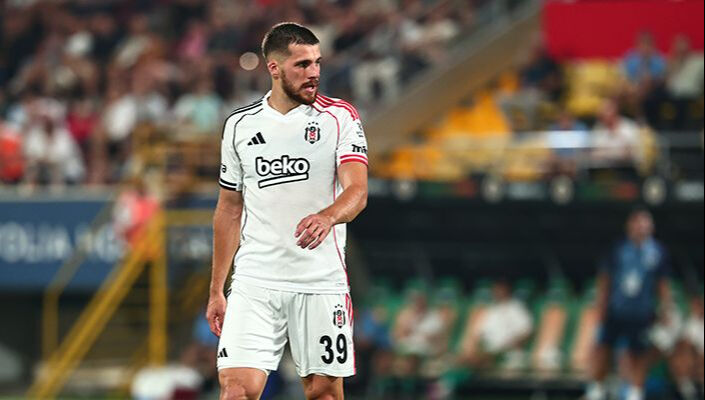 Beşiktaş'ta Sergen Yalçın'ın kararı kriz çıkardı: Ağzını bıçak açmıyor, ayrılık kapıda - 2. Resim