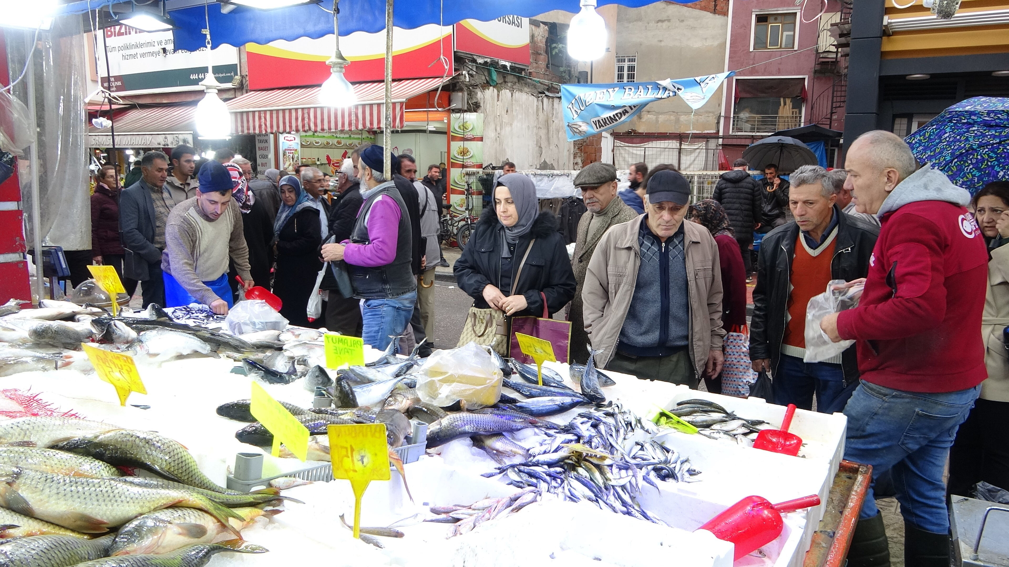 Hamsi ve istavrit 75 liraya düştü! Kapış kapış satılıyor - 1. Resim