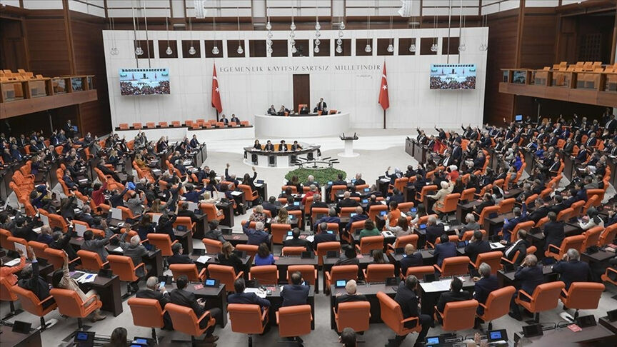 Irak-Suriye tezkeresi TBMM'den geçti! Görev süresi 3 yıl oldu - 1. Resim