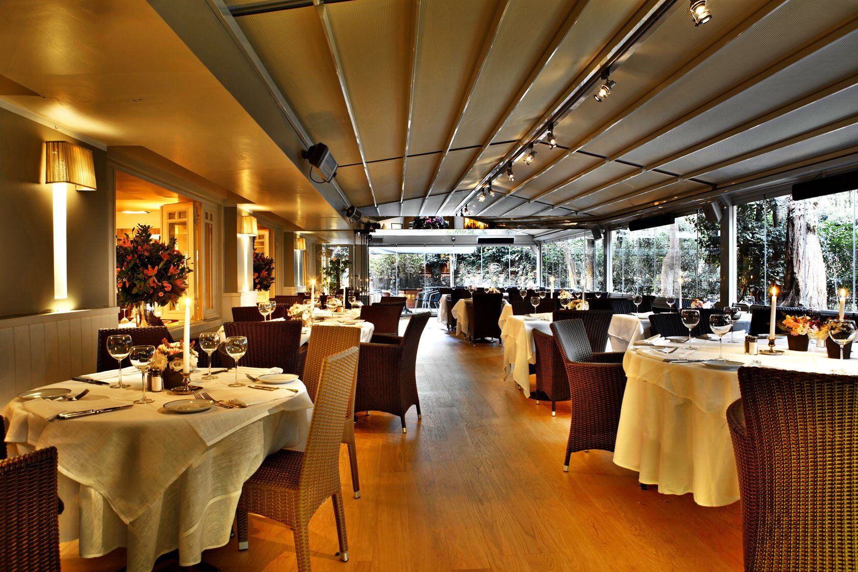 İstanbul sosyetesinin gözde mekanıydı! Ünlü restoran Park Şamdan icradan satışa çıkarıldı - 2. Resim