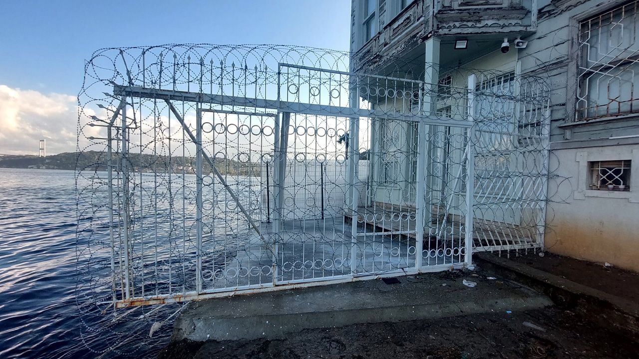 Kandilli'de 'sahil yolu' tartışması: Mahalleli ve yalı sahipleri karşı karşıya Kandilli'de 'sahil yolu' tartışması: Mahalleli ve yalı sahipleri karşı karşıya