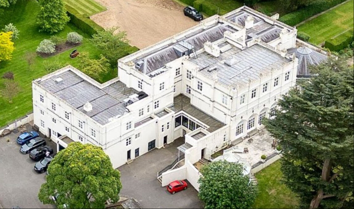 Kraliyet ailesinde yeni bir skandal! Prens Andrew’un 20 yıldır kira ödemediği ortaya çıktı - 1. Resim