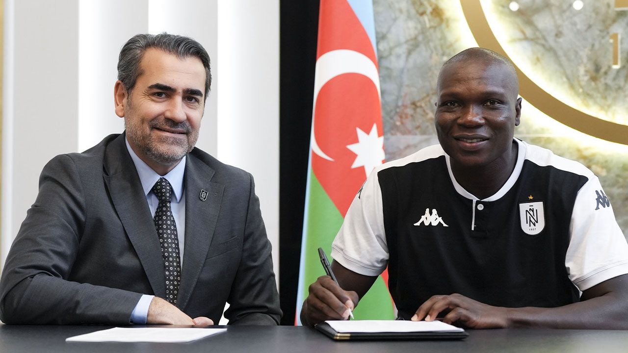 Vincent Aboubakar imzayı attı, formayı giydi Vincent Aboubakar imzayı attı, formayı giydi
