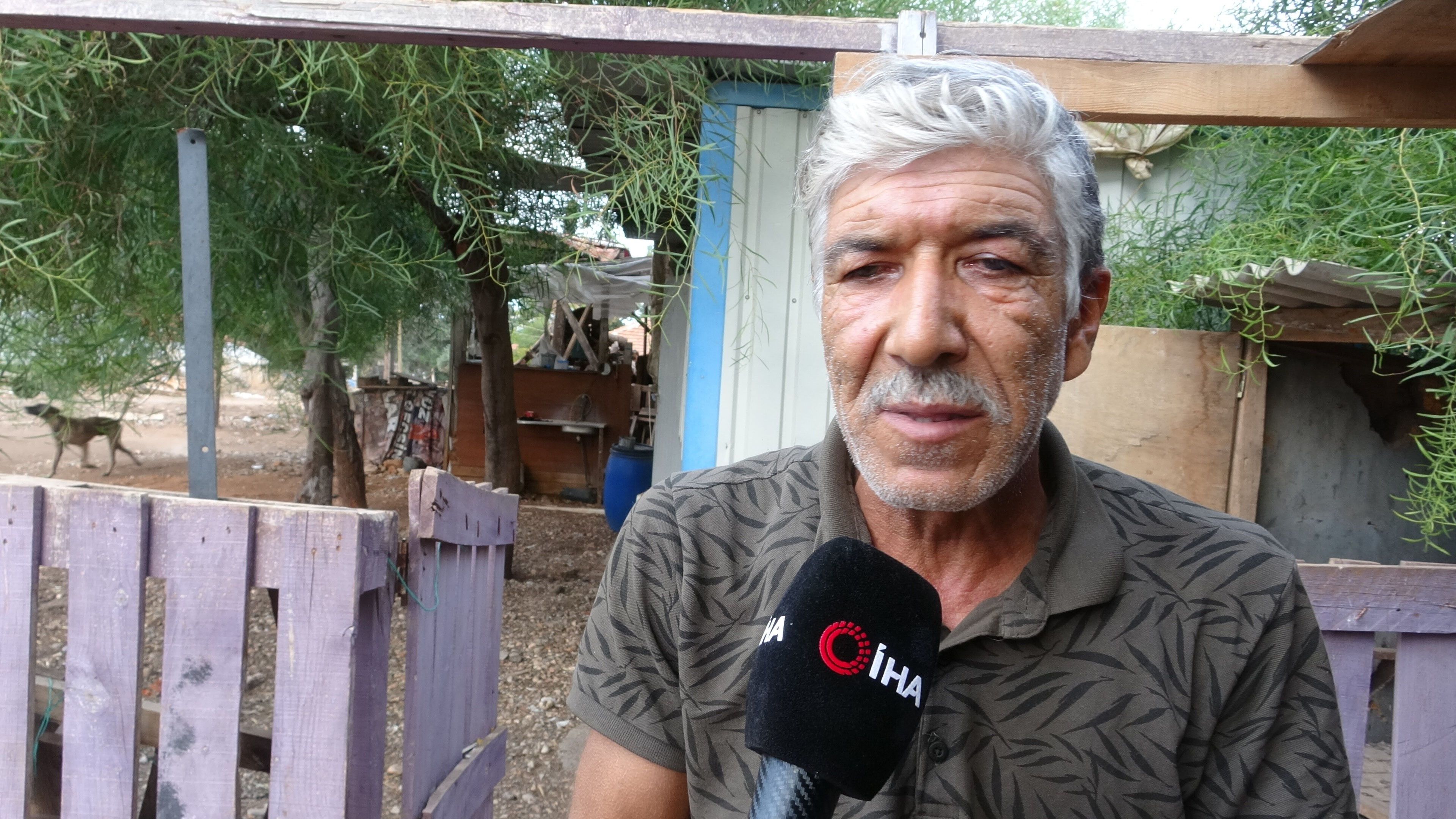 Yaptığı iyilik hayatını altüst etti! Hem 520 bin lira borçlandı hem de evinden kovuldu Yaptığı iyilik hayatını altüst etti! Hem 520 bin lira borçlandı hem de evinden kovuldu - 1. Resim