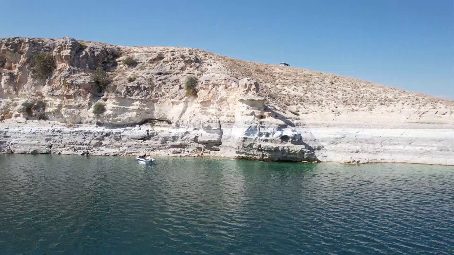 Adıyaman'da suların çekilmesiyle ortaya çıktı: Tam 12 bin yaşında - 3. Resim
