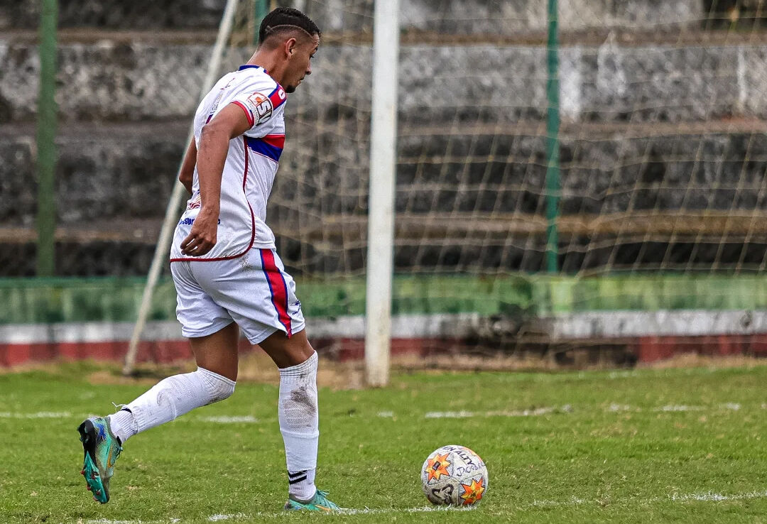 Brezilya'da feci kaza! İneklere çarpan genç futbolcu hayatını kaybetti - 2. Resim