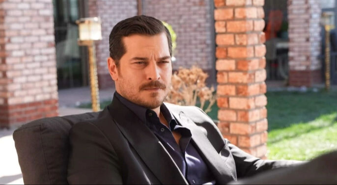 Çağatay Ulusoy diziden ayrılacak mı, Eşref Rüya final mi yapacak? Sette anlaşmazlık iddiası gündemde! - 2. Resim