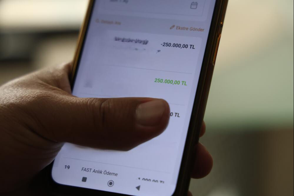 Doğum gününde banka sürpriz yaptı sandı! 250 bin liralık hediye hevesi kursağında kaldı Doğum gününde banka sürpriz yaptı sandı! 250 bin liralık hediye hevesi kursağında kaldı - 2. Resim