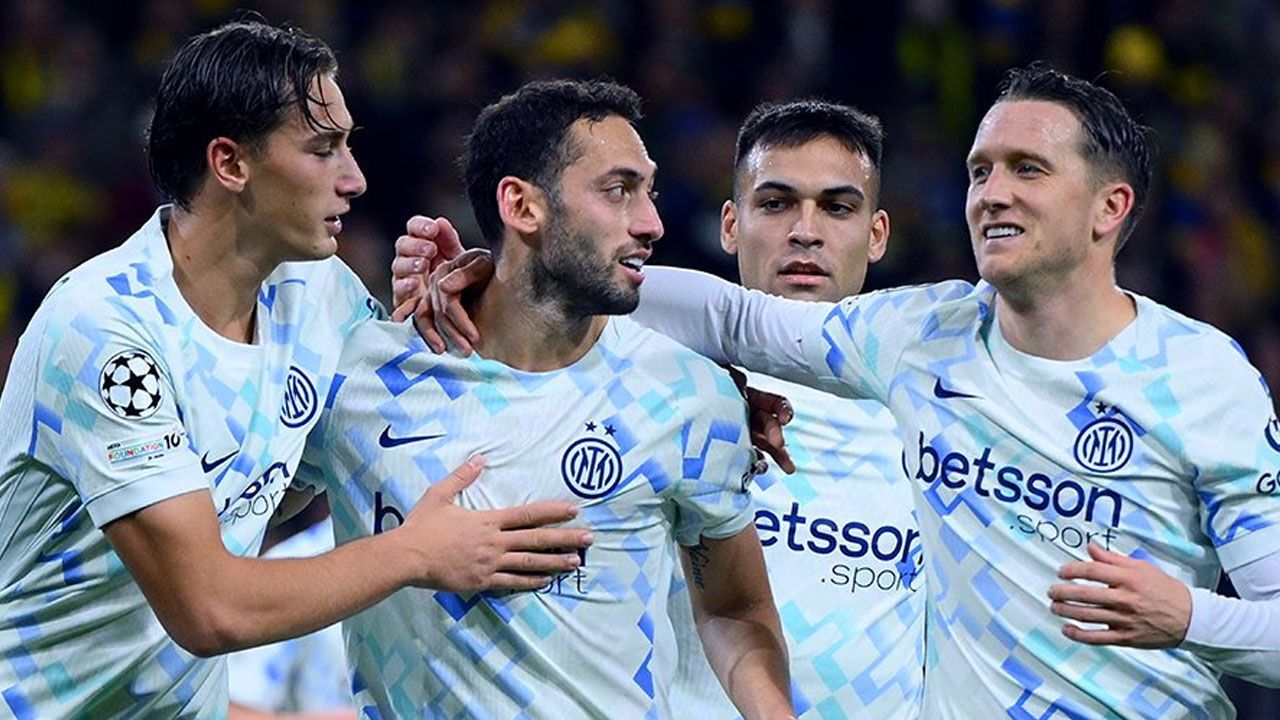 Hakan Çalhanoğlu'nun gol attığı maçta Inter, Galatasaray'ın rakibini farka boğdu Hakan Çalhanoğlu'nun gol attığı maçta Inter, Galatasaray'ın rakibini farka boğdu