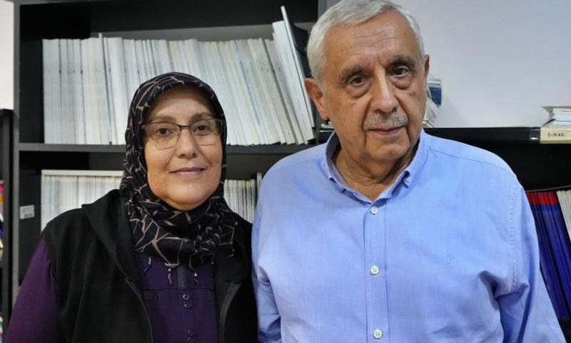 Herkes &ldquo;&Ouml;l&uuml;me gidiyorsun&rdquo; dedi, 28 yıldır dimdik ayakta! Şimdi torunlarına bakıyor - 1. Resim