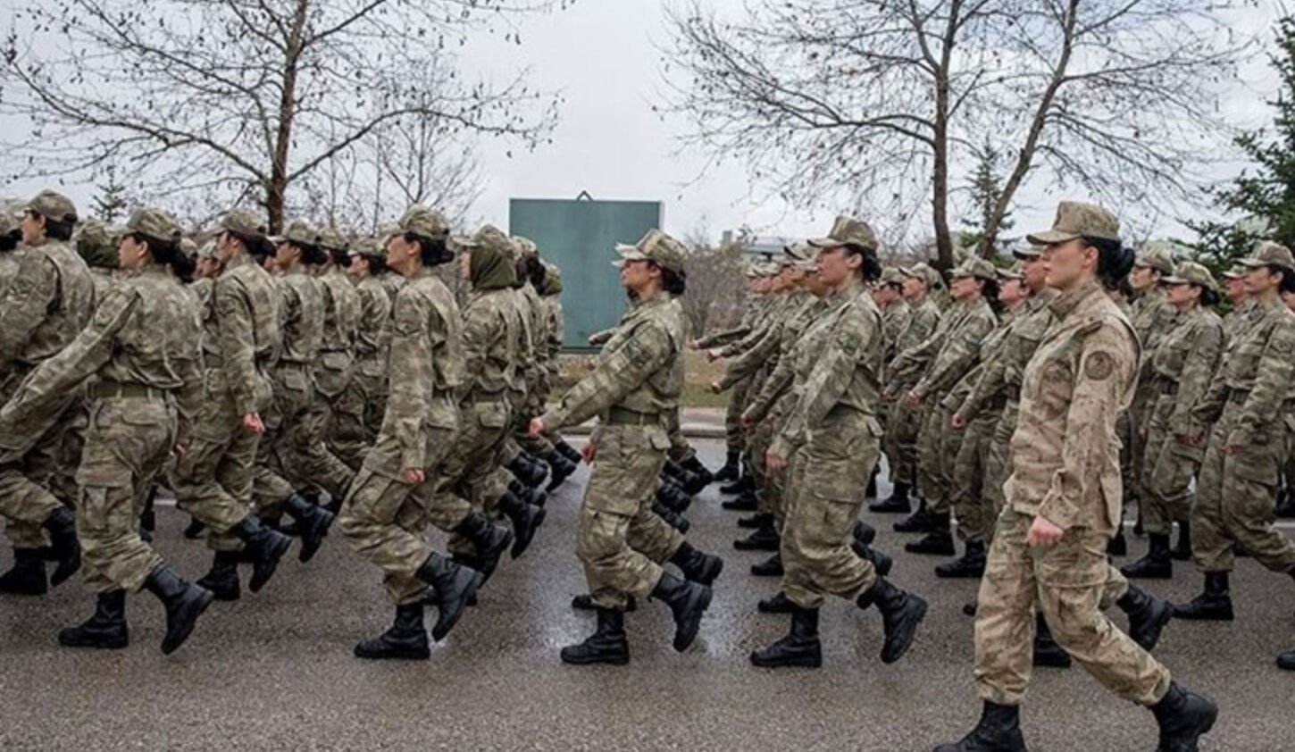 Kadınlara askerlik onaylandı mı? Kadınlara askerlik dilekçesinin Meclis'e sunulması gündemde - 2. Resim