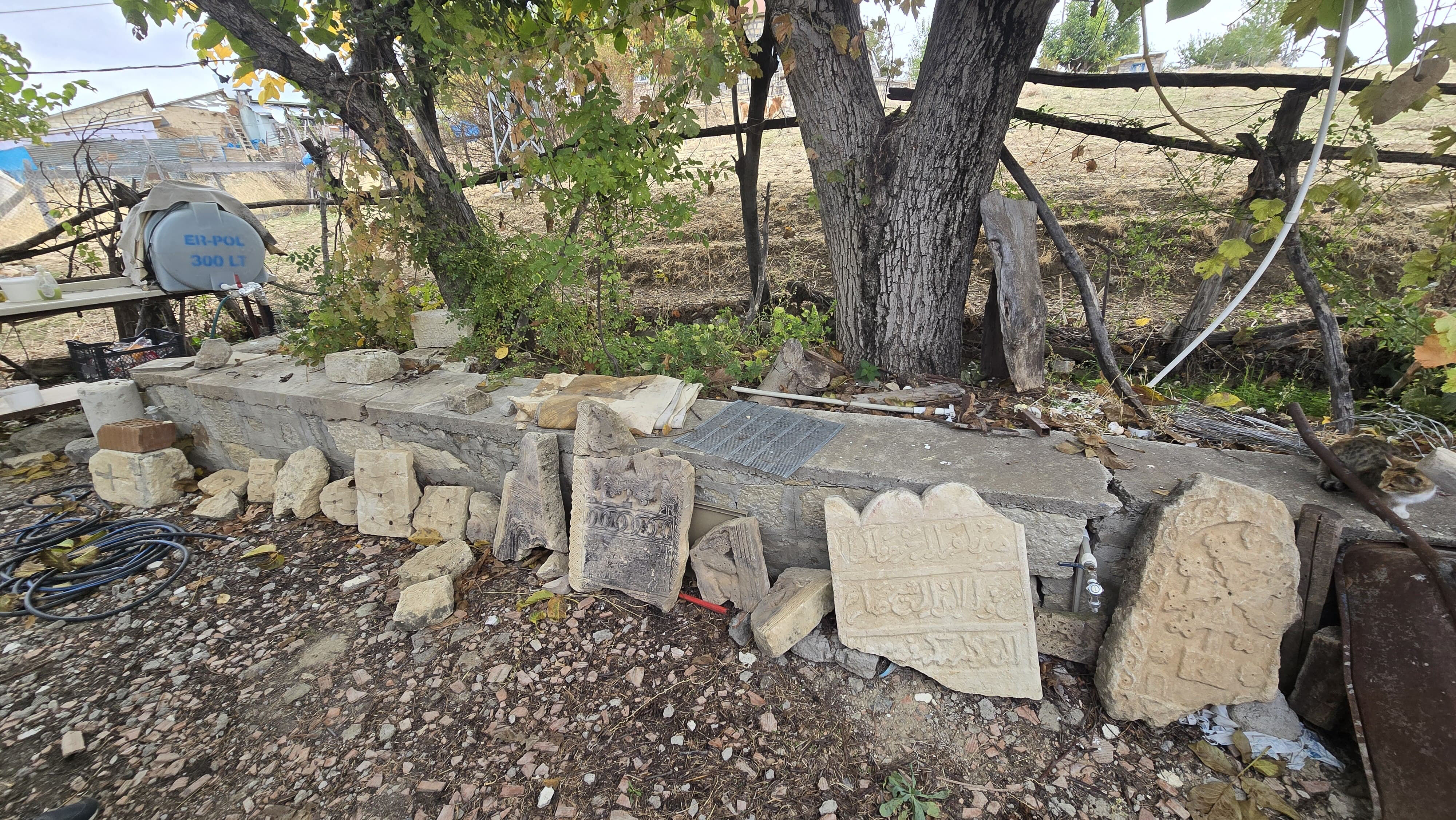 Tunceli'de köylülerin dikkati 700 yıllık tarihi ortaya çıkardı! Tunceli'de köylülerin dikkati 700 yıllık tarihi ortaya çıkardı! - 4. Resim