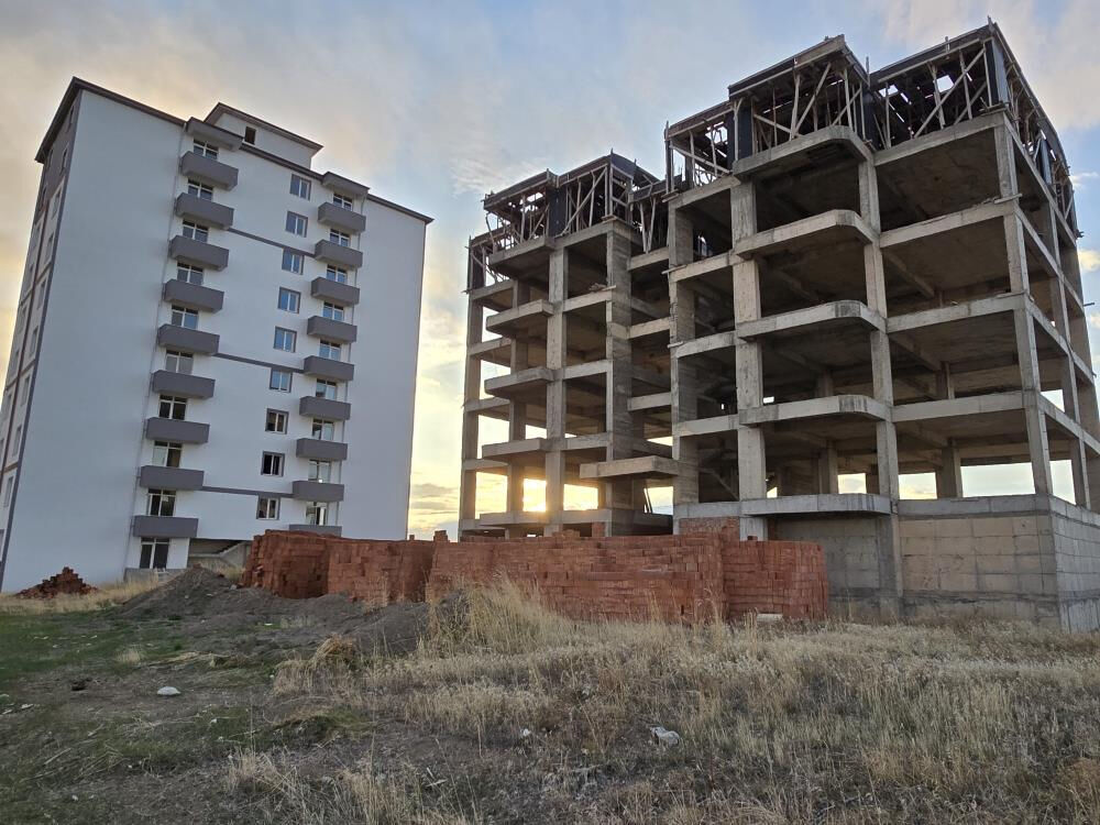 Yozgat'ta 100 milyonluk vurgun iddiası! Ev hayali kabusa döndü, yüzlerce kişi ortada kaldı - 1. Resim