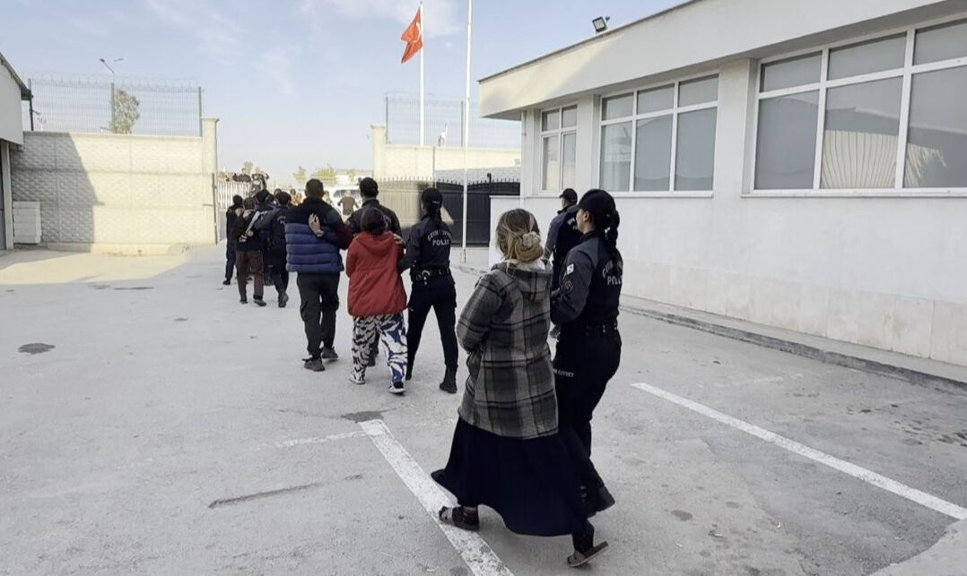 12 ilde büyük operasyon: 424 uyuşturucu satıcısı tutuklandı! - 1. Resim