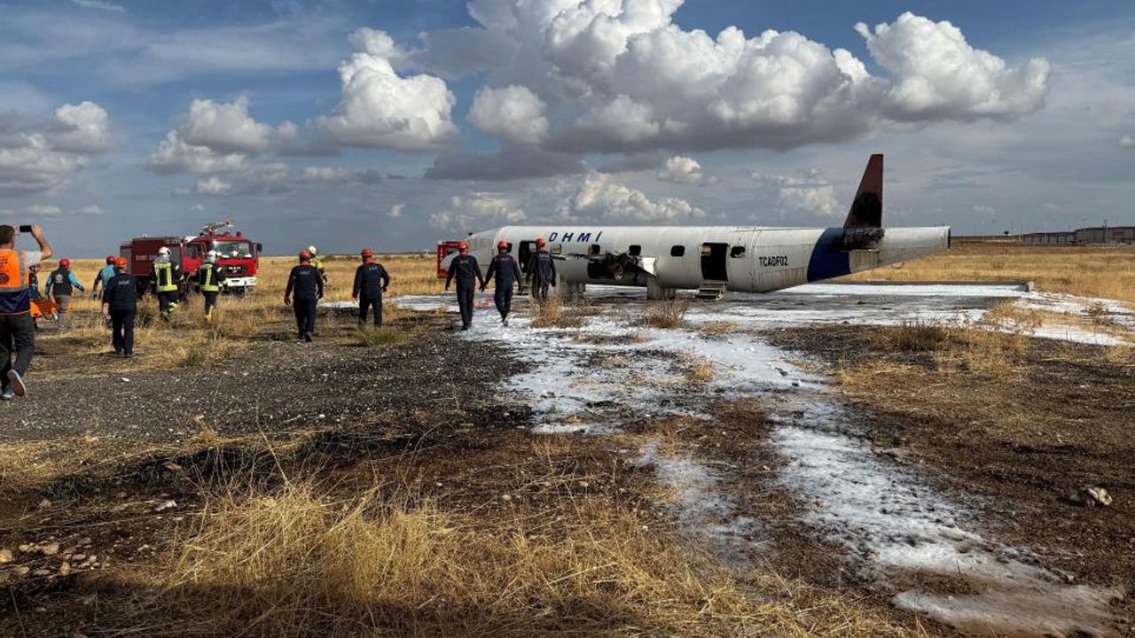 Adıyaman'da gerçeği aratmayan uçak kazası tatbikatı! - 2. Resim