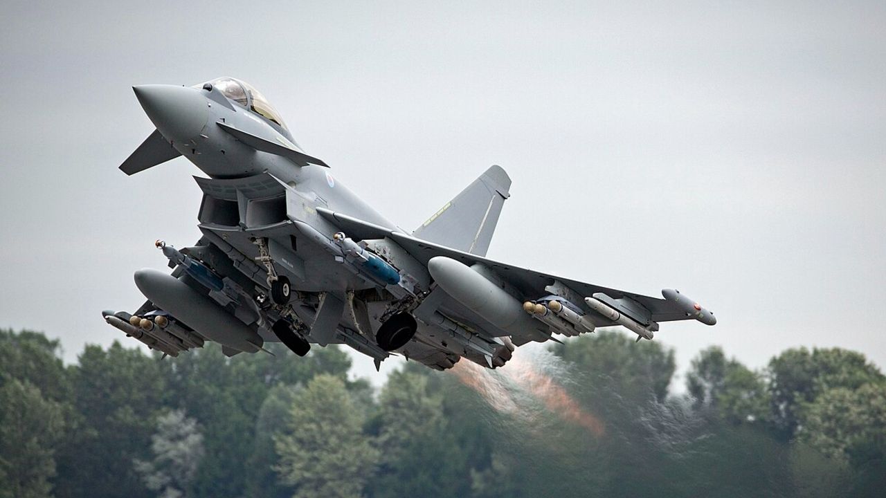 Airbus CEO'su açıkladı, Eurofighter'lar Türkiye yolunda! "Almanya artık satışı engelleyemeyecek" Airbus CEO'su açıkladı, Eurofighter'lar Türkiye yolunda! "Almanya artık satışı engelleyemeyecek"