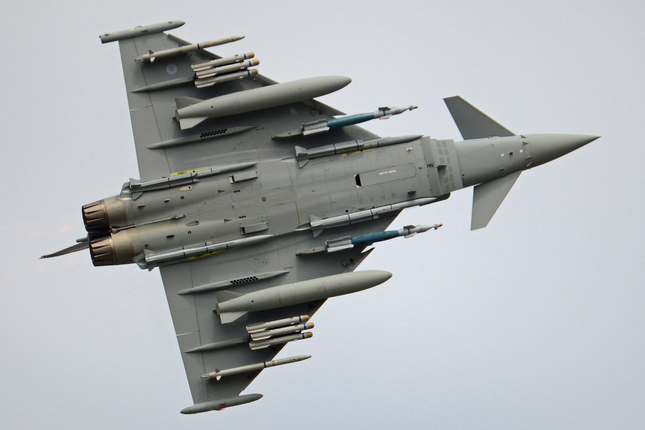 Airbus CEO'su açıkladı, Eurofighter'lar Türkiye yolunda!  Airbus CEO'su açıkladı, Eurofighter'lar Türkiye yolunda!