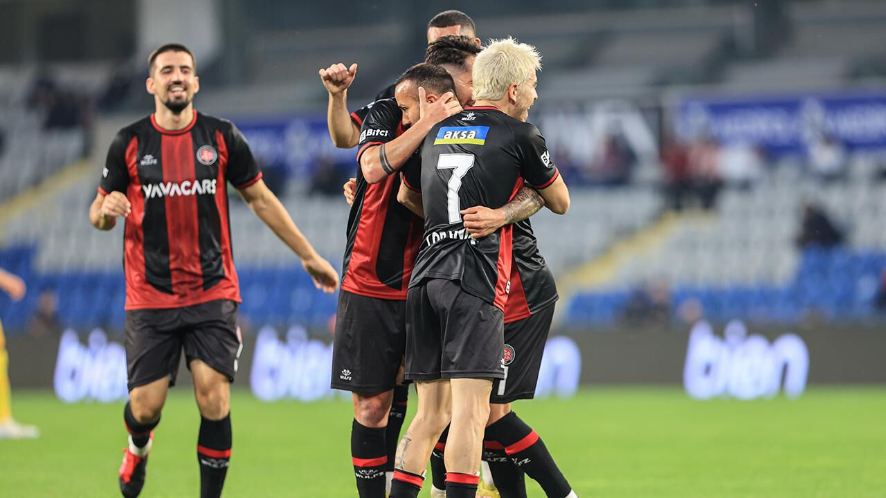 Fatih Karagümrük - Kayserispor maçı hangi kanalda, şifresiz mi, saat kaçta? Süper Lig mücadelesi devam ediyor! Fatih Karagümrük - Kayserispor maçı hangi kanalda, şifresiz mi, saat kaçta? Süper Lig mücadelesi devam ediyor! - 2. Resim