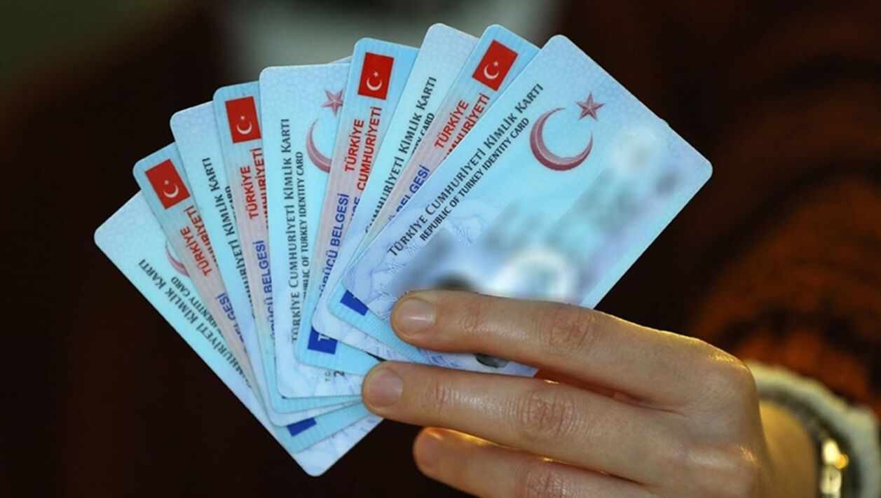 Sürücüleri yakından ilgilendiriyor! Geç kalan 7 bin 423 TL fazladan ödeyecek Sürücüleri yakından ilgilendiriyor! Geç kalan 7 bin 423 TL fazladan ödeyecek - 1. Resim