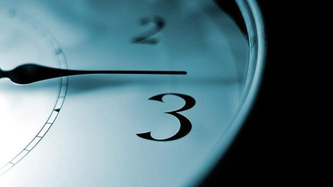 Bu gece saatler 1 saat geri alınacak mı? Kış saati uygulaması son durum! Bu gece saatler 1 saat geri alınacak mı? Kış saati uygulaması son durum!