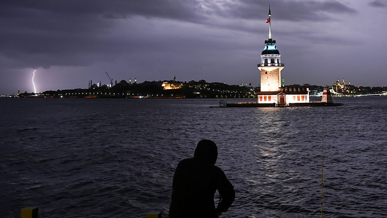 İstanbul'da sıcaklık 17 dereceye düşecek: Meteoroloji son raporunu paylaştı! Yeni yağış dalgası pazartesi kapıda İstanbul'da sıcaklık 17 dereceye düşecek: Meteoroloji son raporunu paylaştı! Yeni yağış dalgası pazartesi kapıda - 2. Resim