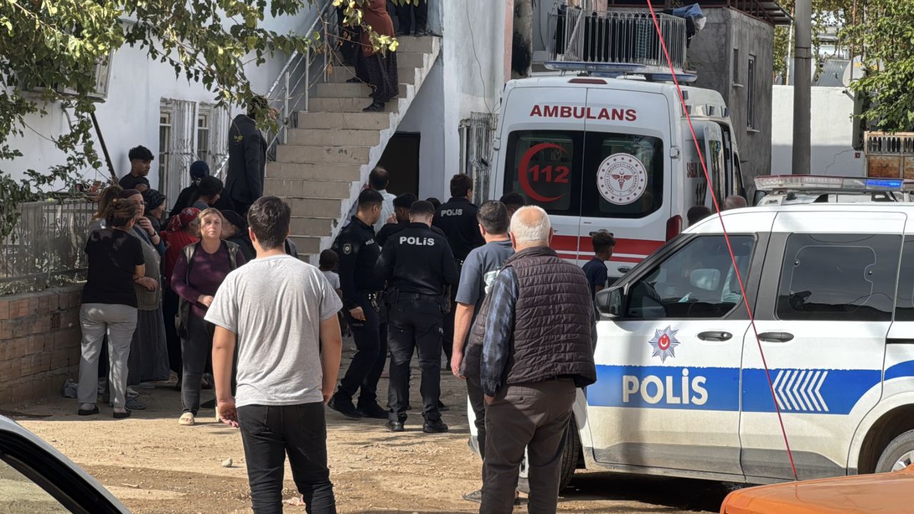 Adıyaman'da dehşet! Dini nikahlı eşini yaralayıp intihar etti Adıyaman'da dehşet! Dini nikahlı eşini yaralayıp intihar etti