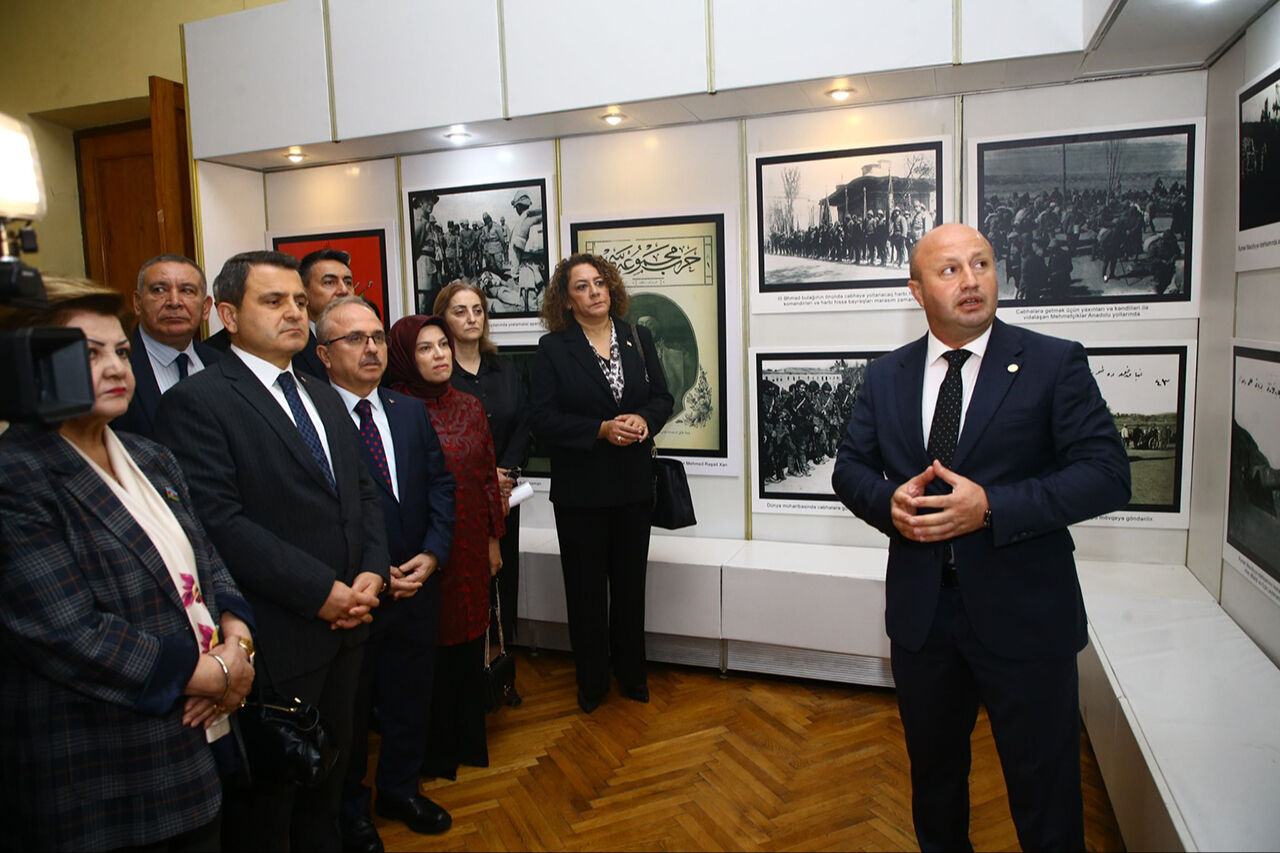 Azerbaycan'da mobil müze heyecanı! Bakan Ersoy: Ecdadımızın mirası gönül meselemizdir Azerbaycan'da mobil müze heyecanı! Bakan Ersoy: Ecdadımızın mirası gönül meselemizdir - 2. Resim