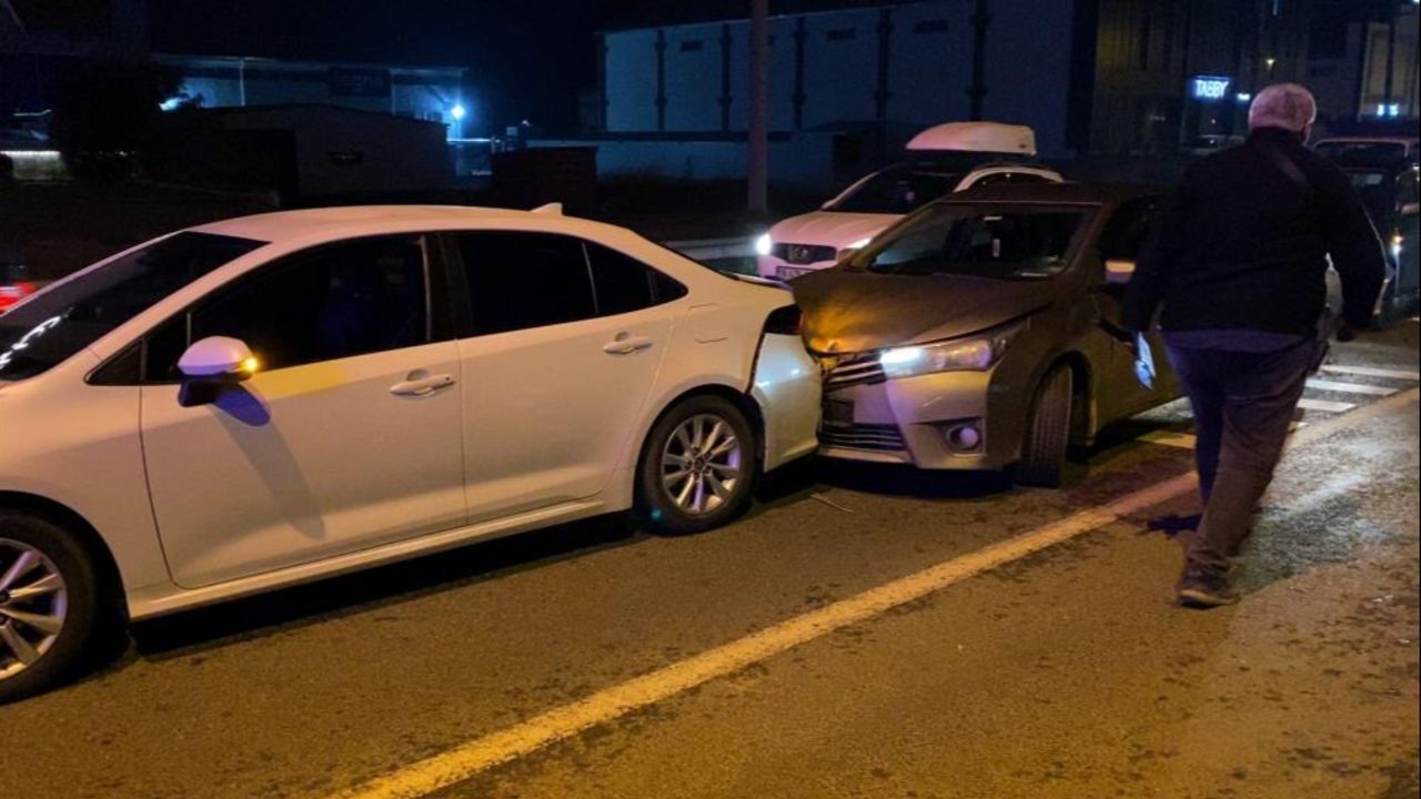 Bursa'da can pazarı! Zincirleme kaza oldu, çok sayıda yaralı var Bursa'da can pazarı! Zincirleme kaza oldu, çok sayıda yaralı var