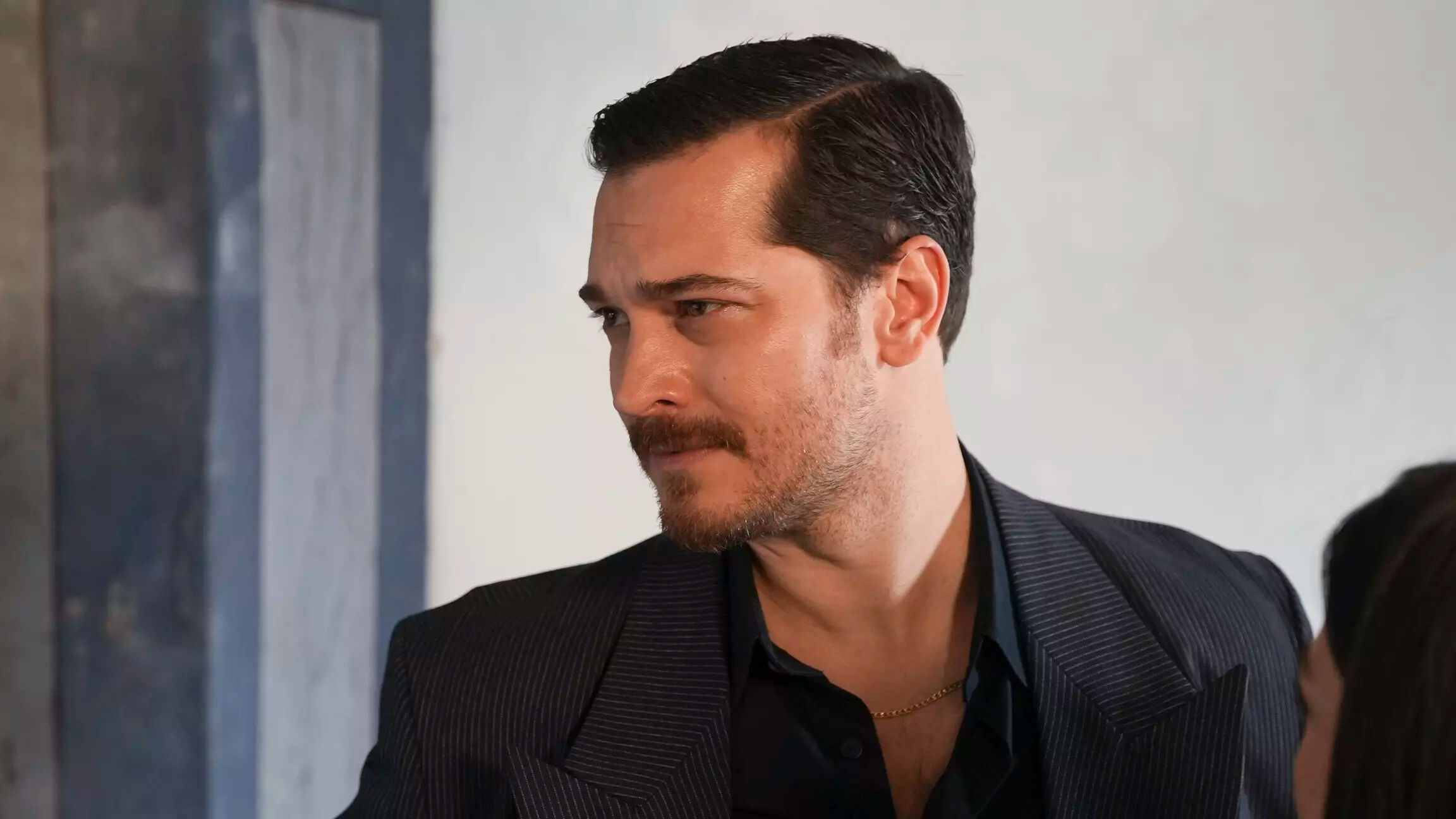 Çağatay Ulusoy hasta mı, sağlık durumu nasıl? Gözler Ulusoy’un yapacağı açıklamaya çevrildi Çağatay Ulusoy hasta mı, sağlık durumu nasıl? Gözler Ulusoy’un yapacağı açıklamaya çevrildi - 1. Resim