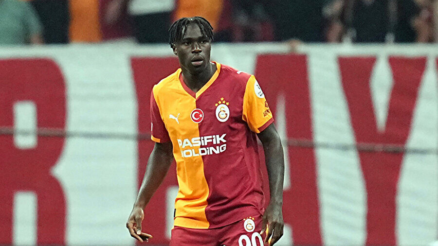 Singo ne zaman dönecek? Galatasaray Göztepe maçında forma giymeyecek! Singo ne zaman dönecek? Galatasaray Göztepe maçında forma giymeyecek! - 1. Resim