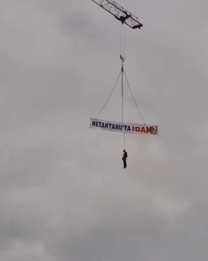 Tel Aviv maketten korktu! Trabzon’u manşet yaptılar Tel Aviv maketten korktu! Trabzon’u manşet yaptılar - 2. Resim