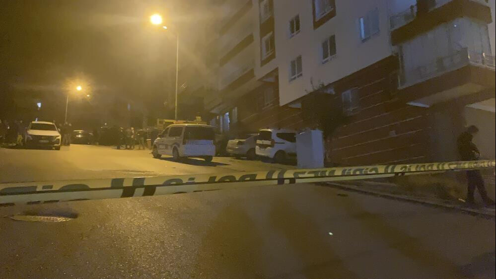 Ankara'daki uyuşturucu operasyonunda çatışma çıktı! Yaralılar var Ankara'daki uyuşturucu operasyonunda çatışma çıktı! Yaralılar var - 1. Resim