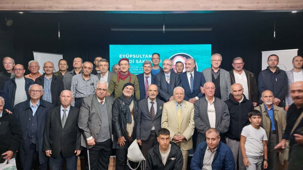 Büyük İslâm âliminin vefatının 24. yıl dönümü... Hüseyin Hilmi Işık Efendi yâd edildi Büyük İslâm âliminin vefatının 24. yıl dönümü... Hüseyin Hilmi Işık Efendi yâd edildi - 2. Resim