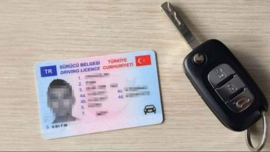 Ehliyet yenileme son tarih açıklandı! 2025 sürücü belgesi yenileme ücreti ve harcı ne kadar? Ehliyet yenileme son tarih açıklandı! 2025 sürücü belgesi yenileme ücreti ve harcı ne kadar? - 3. Resim
