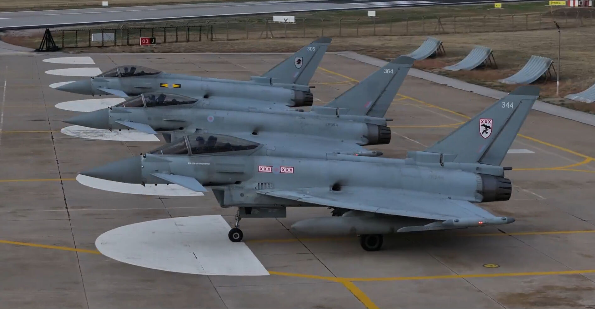 Eurofighter'lar Ankara'ya böyle iniş yaptı! Türk F-16'ları havada eşlik etti Eurofighter'lar Ankara'ya böyle iniş yaptı! Türk F-16'ları havada eşlik etti - 4. Resim