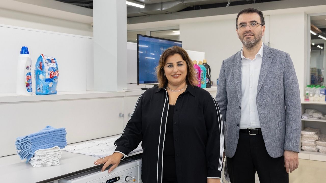 İnovaLİG 2025’in şampiyonu Hayat Kimya, 1 milyar TL’lik Ar-Ge yatırımıyla inovasyona odaklandı İnovaLİG 2025’in şampiyonu Hayat Kimya, 1 milyar TL’lik Ar-Ge yatırımıyla inovasyona odaklandı