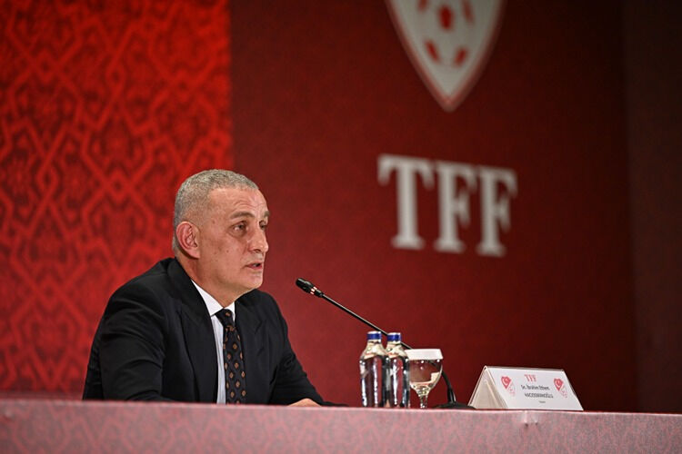TFF yetkililerinden açıklama: Süper Lig'e yabancı hakem mi geliyor? TFF yetkililerinden açıklama: Süper Lig'e yabancı hakem mi geliyor? - 1. Resim