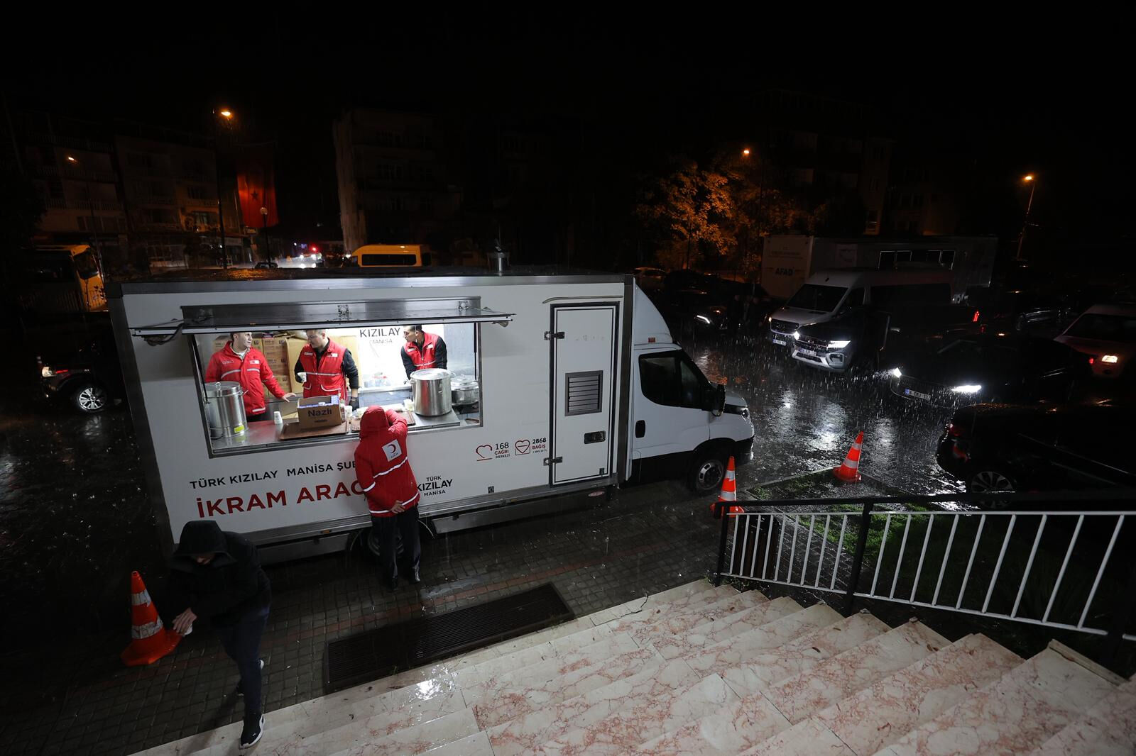 Balıkesir depremde ölen var mı, yıkılan ev oldu mu? 6.1'lik depremin ardından artçılar devam ediyor! Balıkesir depremde ölen var mı, yıkılan ev oldu mu? 6.1'lik depremin ardından artçılar devam ediyor! - 3. Resim