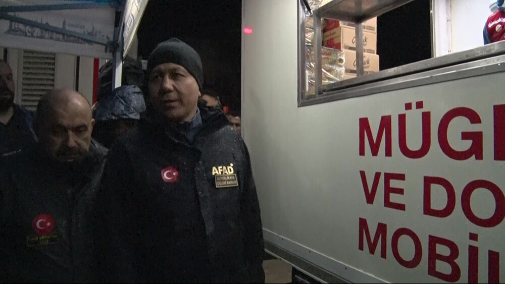 Balıkesir Sındırgı'da 6.1 büyüklüğünde deprem! İstanbul ve çevre illerde de hissedildi Balıkesir Sındırgı'da 6.1 büyüklüğünde deprem! İstanbul ve çevre illerde de hissedildi - 2. Resim