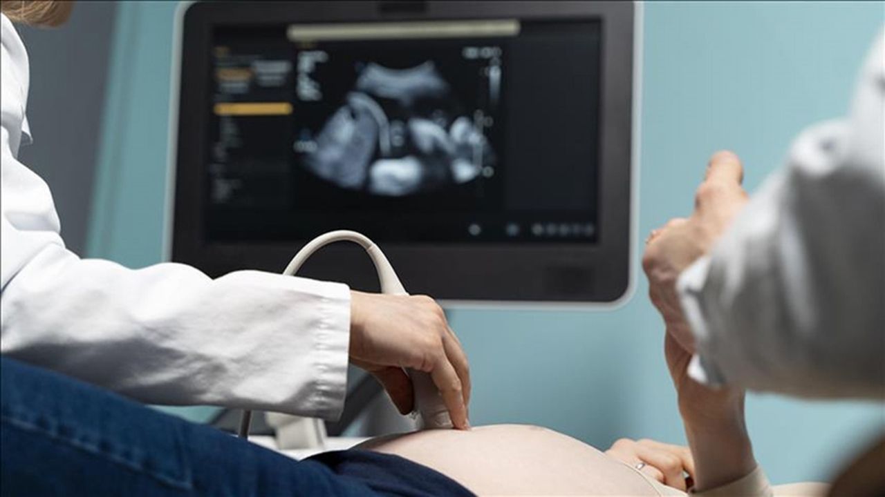 Dünya doktorları müjdeyi İstanbul&#039;dan verdi: Kısırlığın çözümü laparoskopide aranıyor