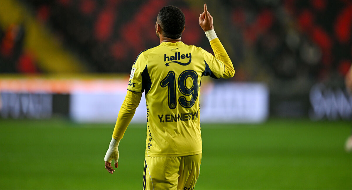 Rıdvan Dilmen'den Fenerbahçe ve En-Nesyri yorumu: Beşiktaş derbisi tahmini dikkat çekti Rıdvan Dilmen'den Fenerbahçe ve En-Nesyri yorumu: Beşiktaş derbisi tahmini dikkat çekti - 2. Resim