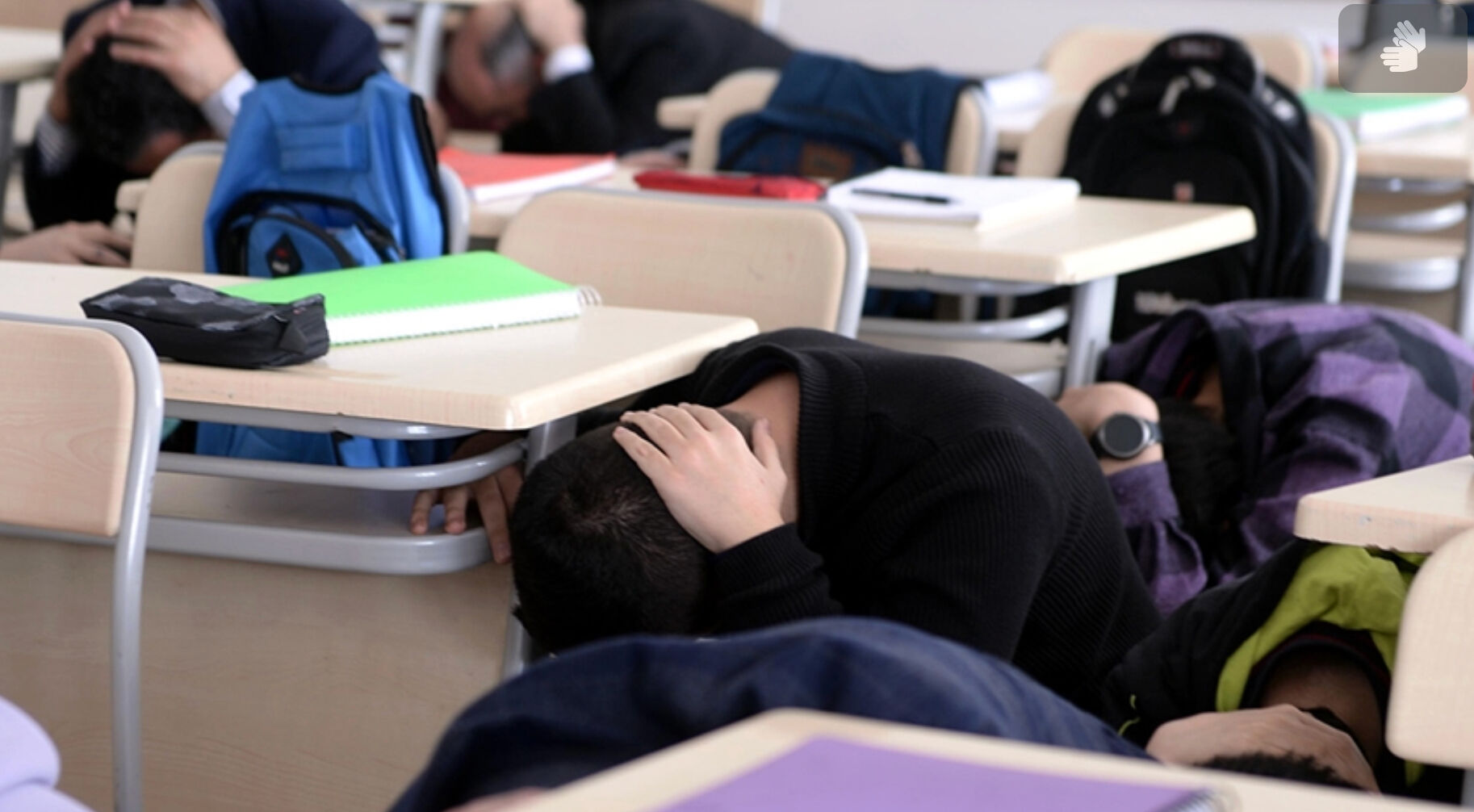 Son dakika 28 Ekim İzmir'de okullar tatil mi? Balıkesir depremi sonrası son durum merak ediliyor Son dakika 28 Ekim İzmir'de okullar tatil mi? Balıkesir depremi sonrası son durum merak ediliyor - 1. Resim