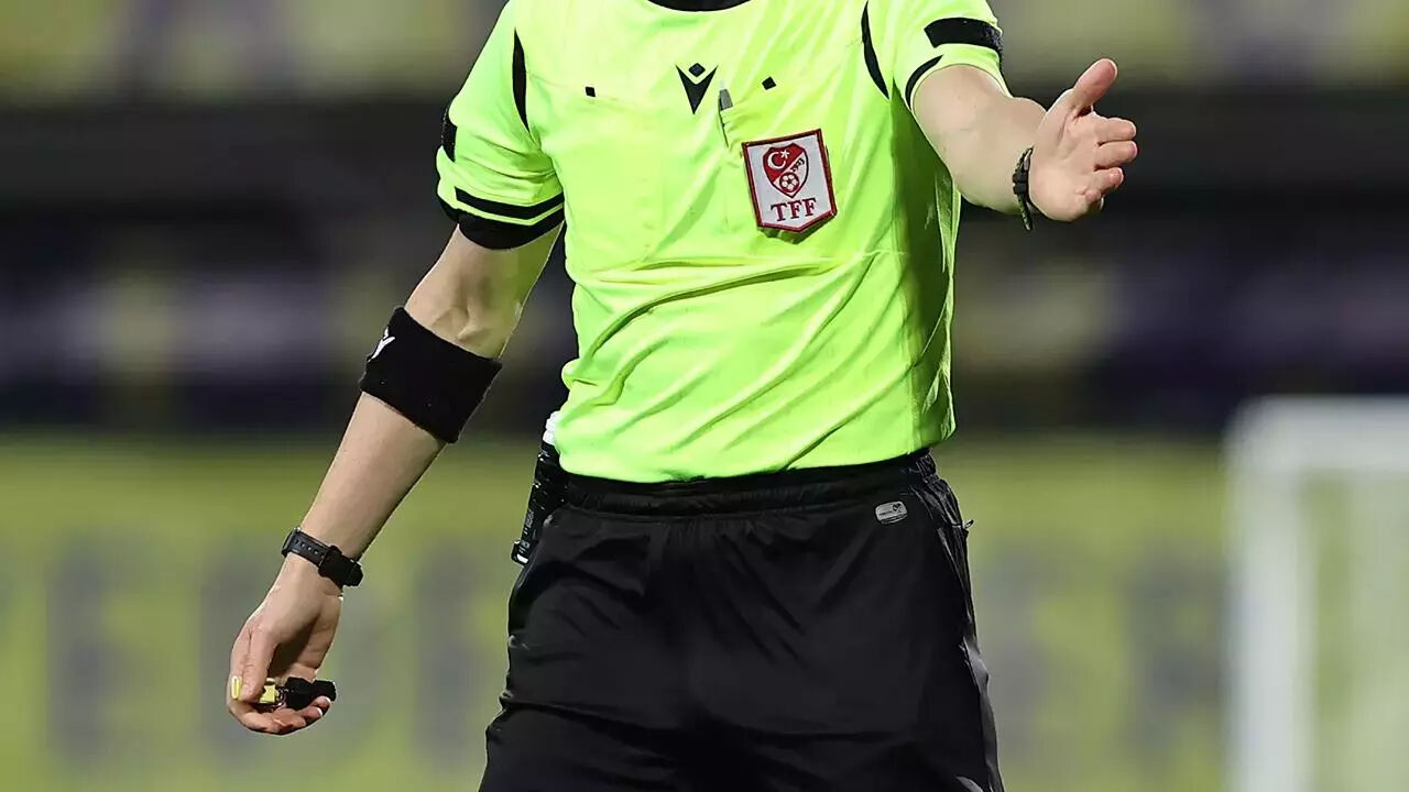 TFF 3.700 kişiyle ilgili bahis incelemesi yapıyor: Aralarında başkan, teknik direktör ve futbolcular da var TFF 3.700 kişiyle ilgili bahis incelemesi yapıyor: Aralarında başkan, teknik direktör ve futbolcular da var - 4. Resim