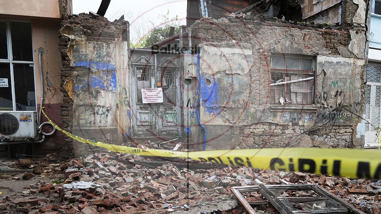 Yeni kırık hat kabusu! Sındırgı sallanmaya devam edecek Yeni kırık hat kabusu! Sındırgı sallanmaya devam edecek