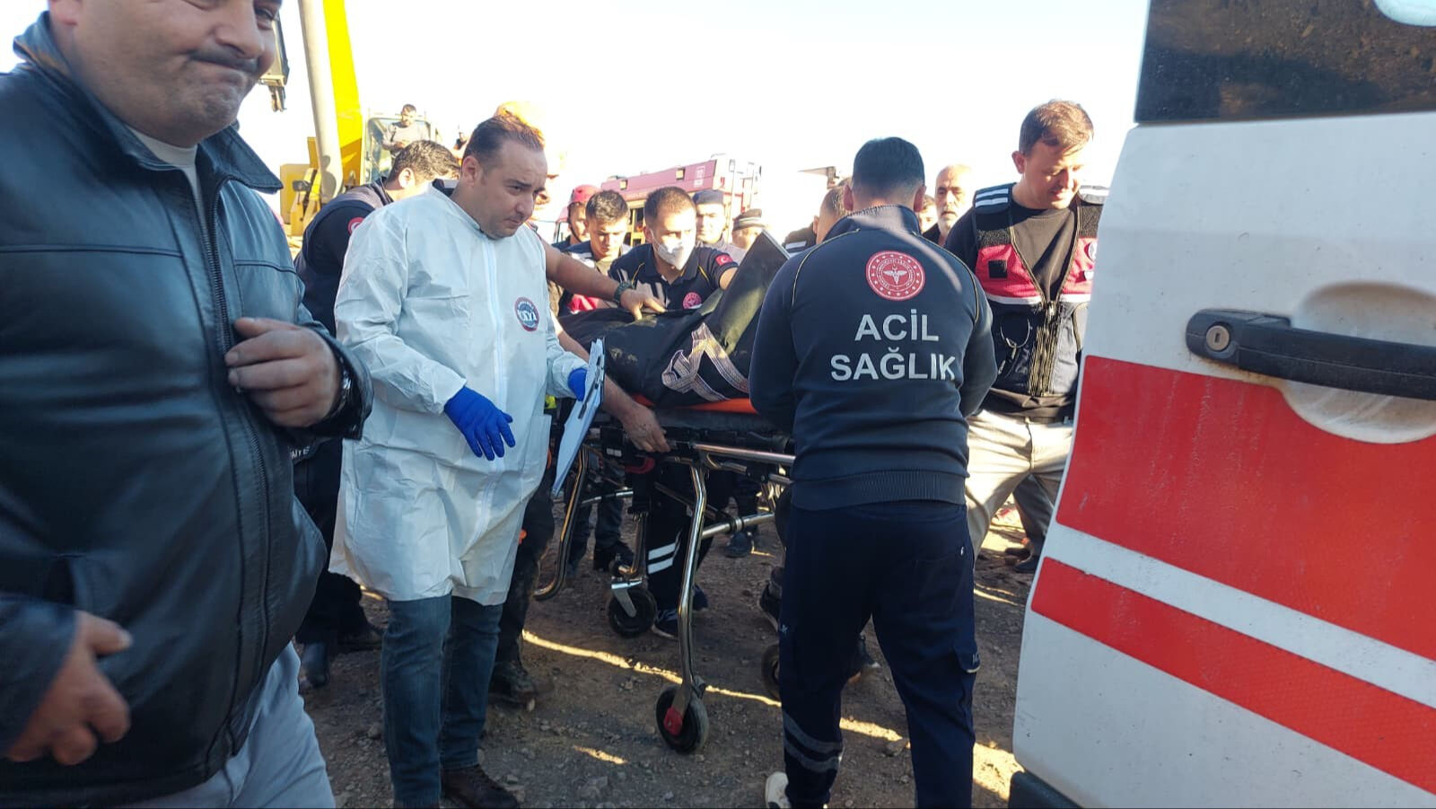 30 metrelik kuyuya düşen işçiden kahreden haber 30 metrelik kuyuya düşen işçiden kahreden haber - 2. Resim