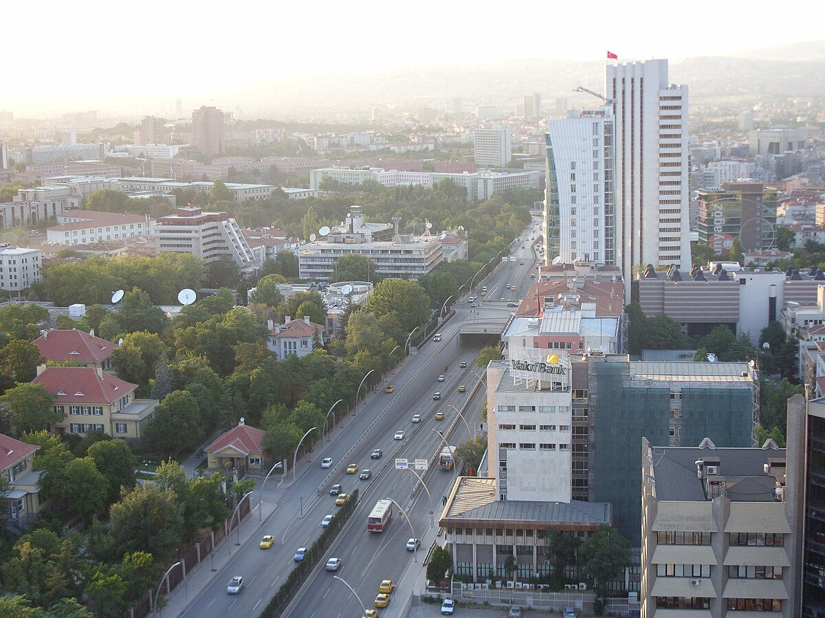 Ankara'da yollar ne zaman açılacak? 29 Ekim nedeniyle kapalı olan yollar gündeme geldi Ankara'da yollar ne zaman açılacak? 29 Ekim nedeniyle kapalı olan yollar gündeme geldi - 3. Resim