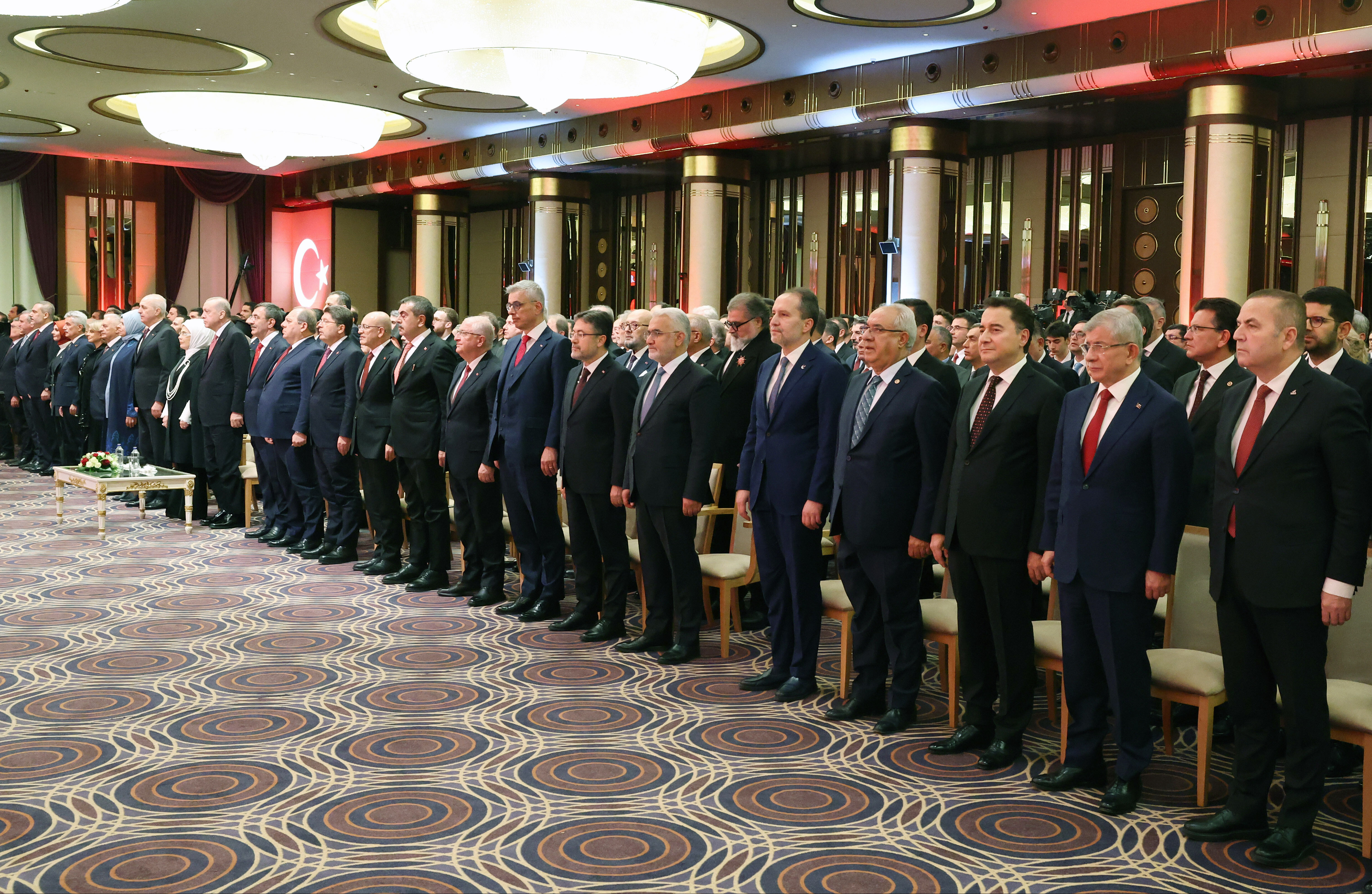 Beştepe'de 29 Ekim resepsiyonu: Babacan ve Davutoğlu ilk kez davet edildi Beştepe'de 29 Ekim resepsiyonu: Babacan ve Davutoğlu ilk kez davet edildi - 2. Resim