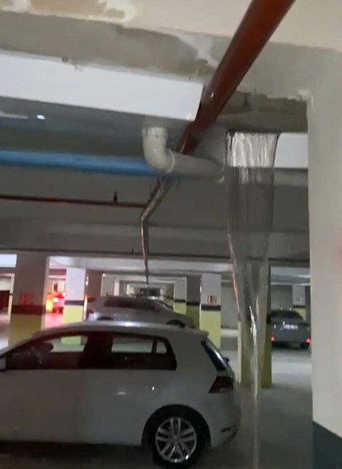 Elazığ'da bir sitenin aidatı 27 bin lira oldu, vatandaşlar isyan etti!  Elazığ'da bir sitenin aidatı 27 bin lira oldu, vatandaşlar isyan etti!