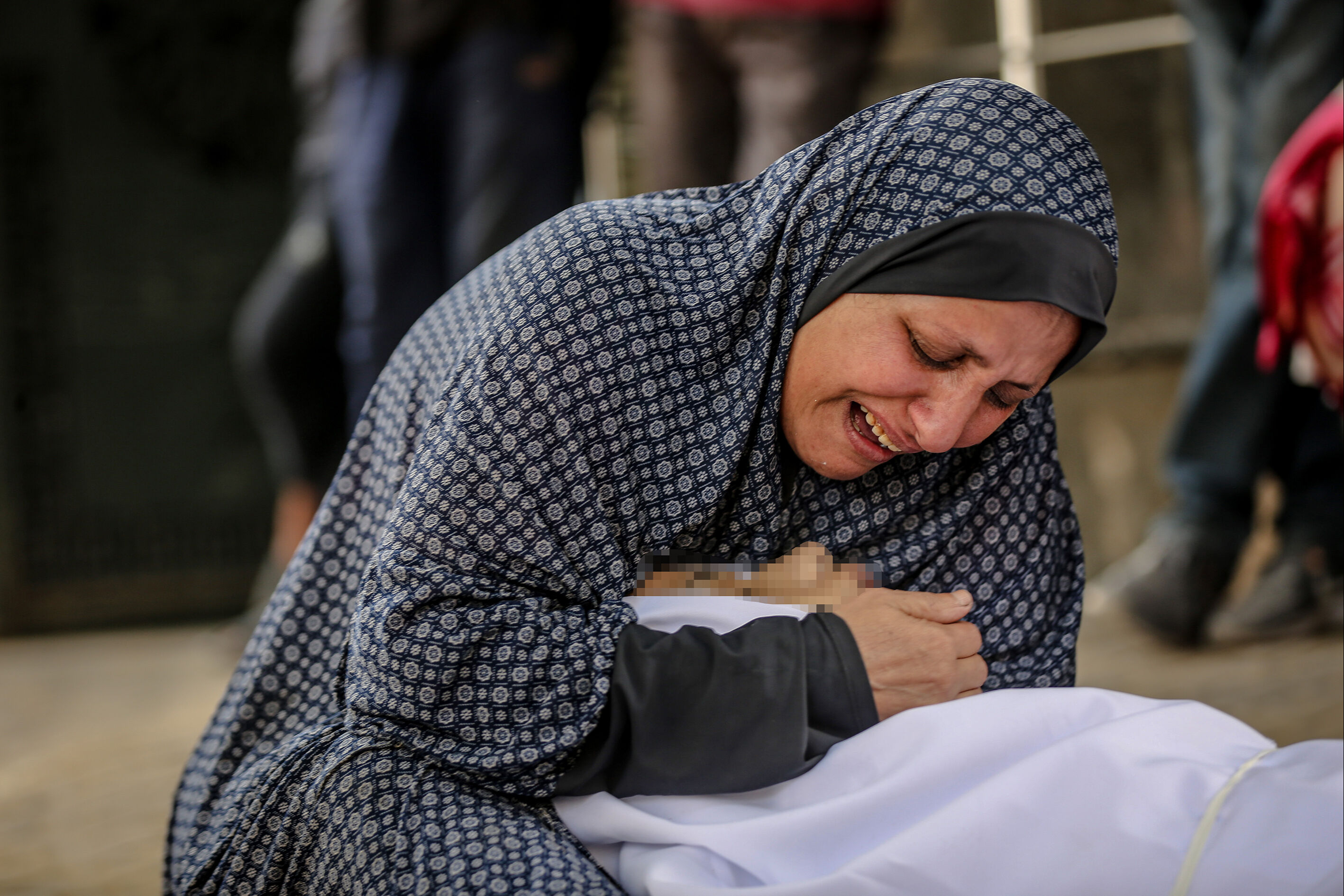 İsrail'in '1 askerimiz öldürüldü' bahanesi! Gazze'deki 12 saatlik katliamda 104 şehit İsrail'in '1 askerimiz öldürüldü' bahanesi! Gazze'deki 12 saatlik katliamda 104 şehit - 1. Resim