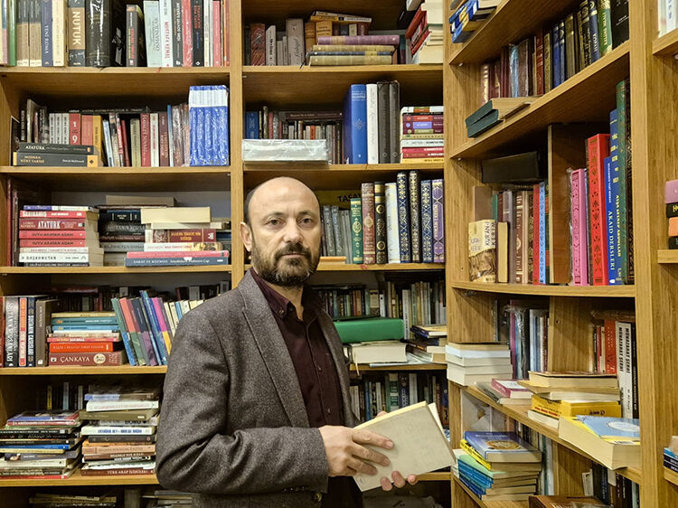 Necip Fazıl Ödülleri'nin kazananları belli oldu: Edebiyat dünyasından 9 isim açıklandı Necip Fazıl Ödülleri belli oldu: Sanat dünyasından 9 isim açıklandı - 1. Resim